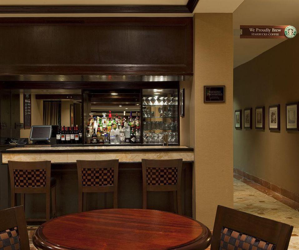 Holiday Inn Irving Las Colinas By Ihg Restaurant bilde